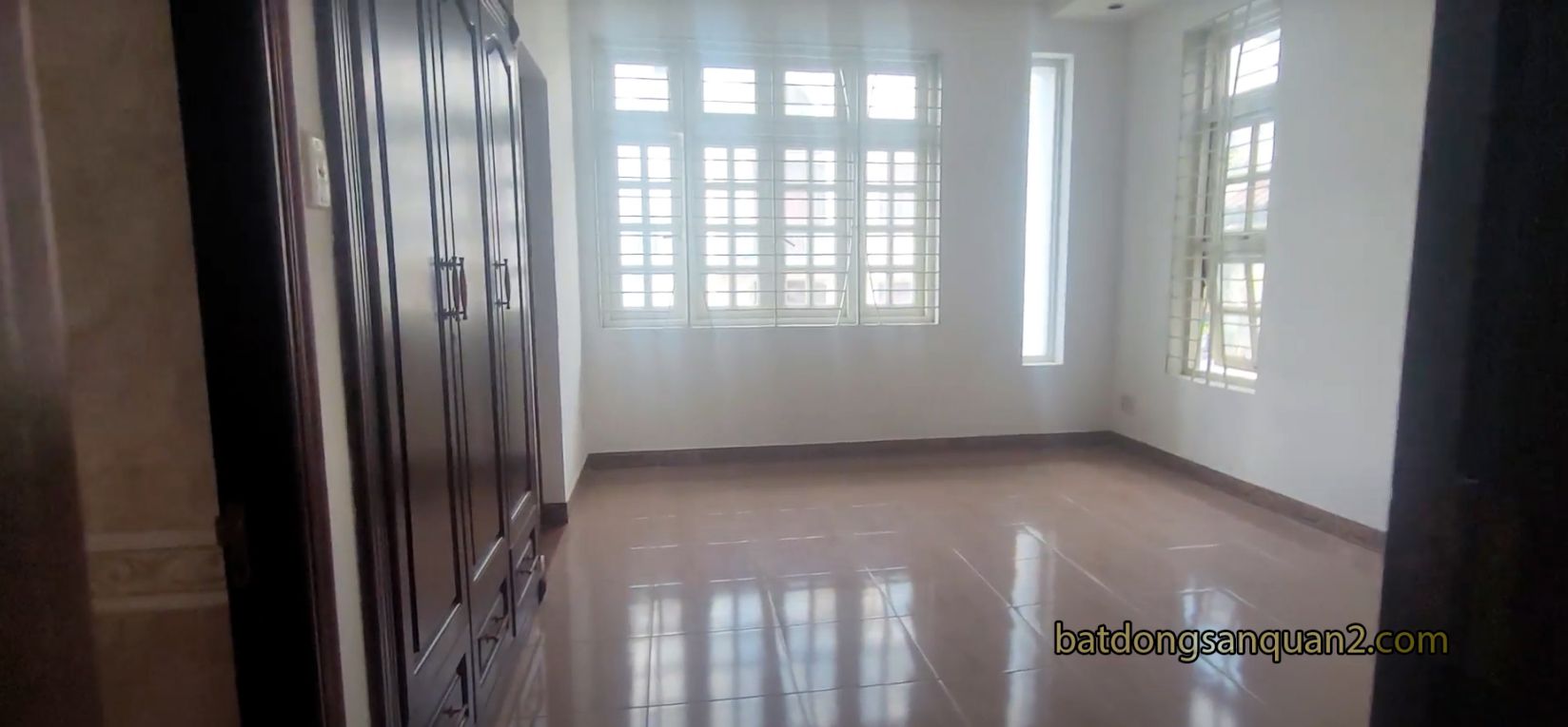 phong ngu voi dien tich rong tai nha duong 20 binh an phuong An Khanh Quan 2 batdongsanquan2.com