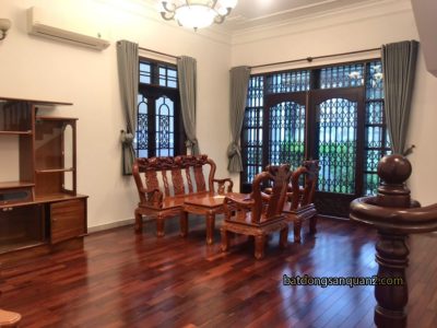 phong khach rong voi day du noi that cua biet thu duong 61 phuong thao dien batdongsanquan2.com